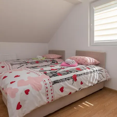 Ferienhaus Vikendica 